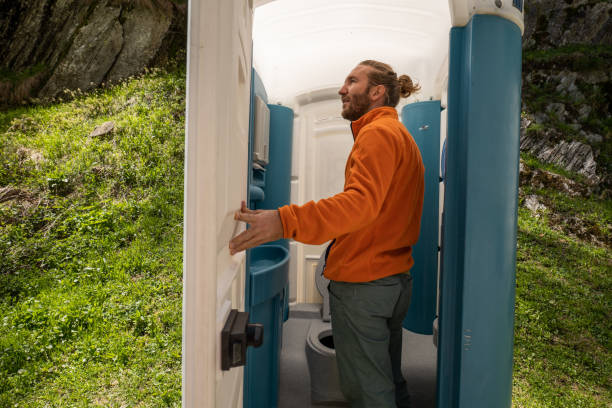Portable Toilet Options We Offer in Diamond, IL